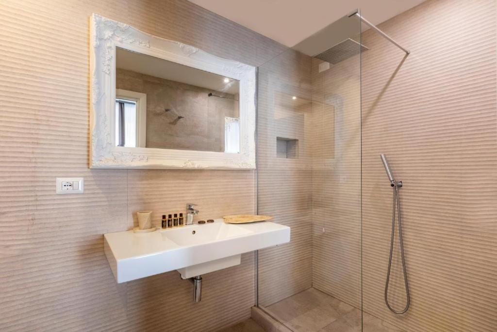 Spagna Art & Suites - Ca Domus Collection ローマ エクステリア 写真